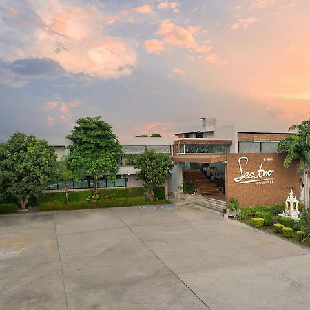 Sea Two Pool Villa Resort Pattaya Jomtien Beach Εξωτερικό φωτογραφία